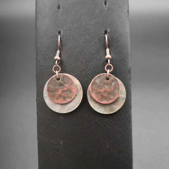 Copper Hammered And Dark Shell Dangle Earrings A6… - image 1