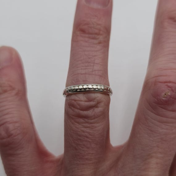 Size 6 Sterling Silver Cute Dot Pattern Ring A3043 - image 2