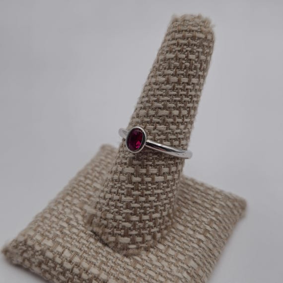 Size 8 Sterling Silver Oval Red Ruby Gemstone Rin… - image 3
