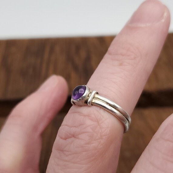 Size 5 925 Sterling Silver Tarnished Small Purple… - image 2