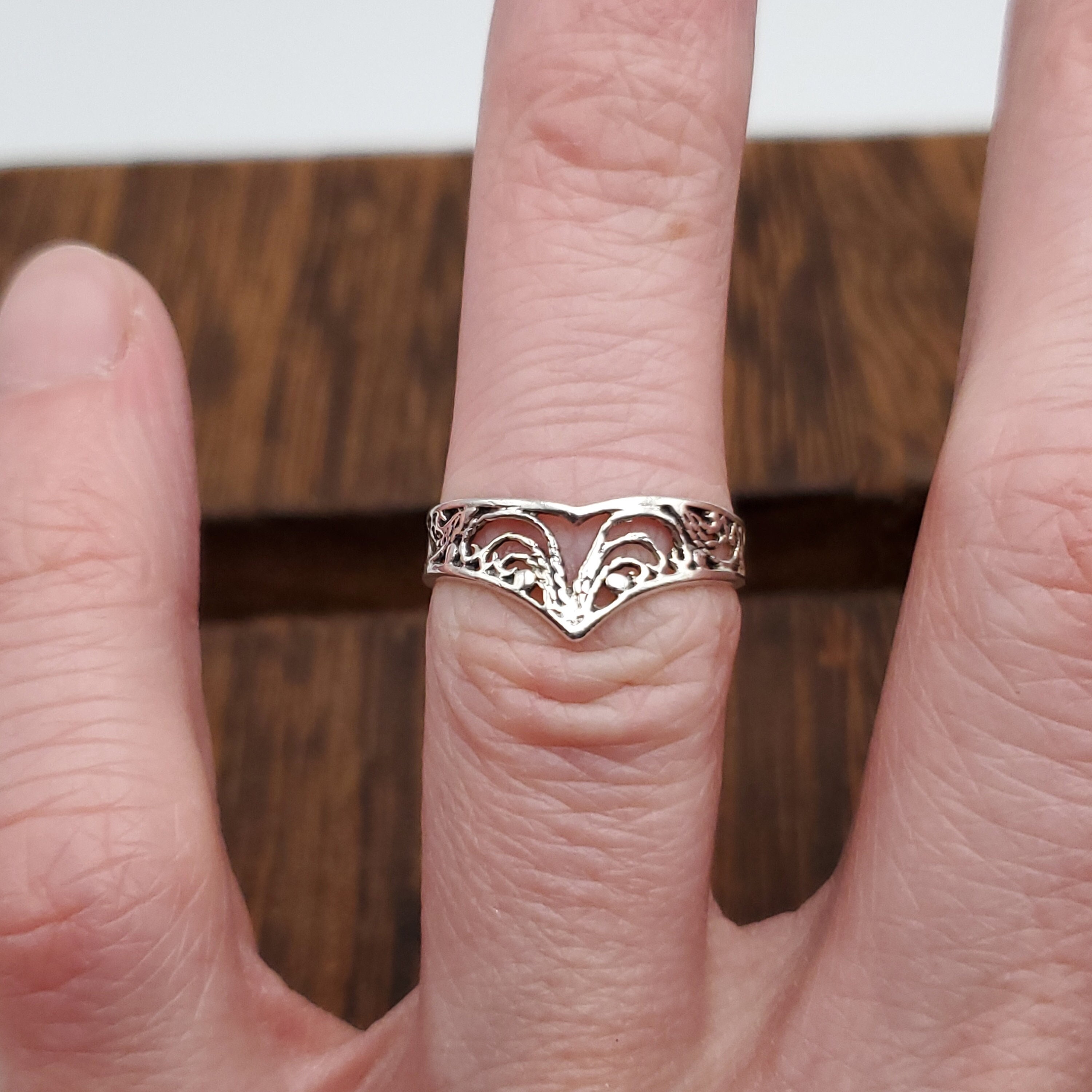 Size 5.75 925 Sterling Silver Cool Filigree Style V Ring - Etsy