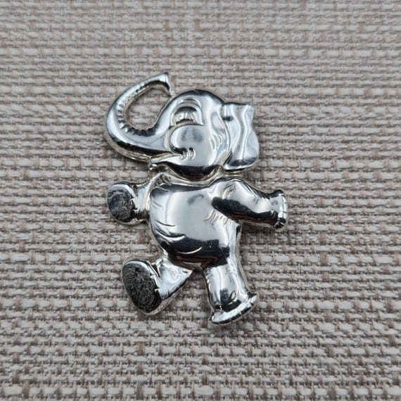 Sterling Silver Large Dancing Elephant Animal Pin… - image 1
