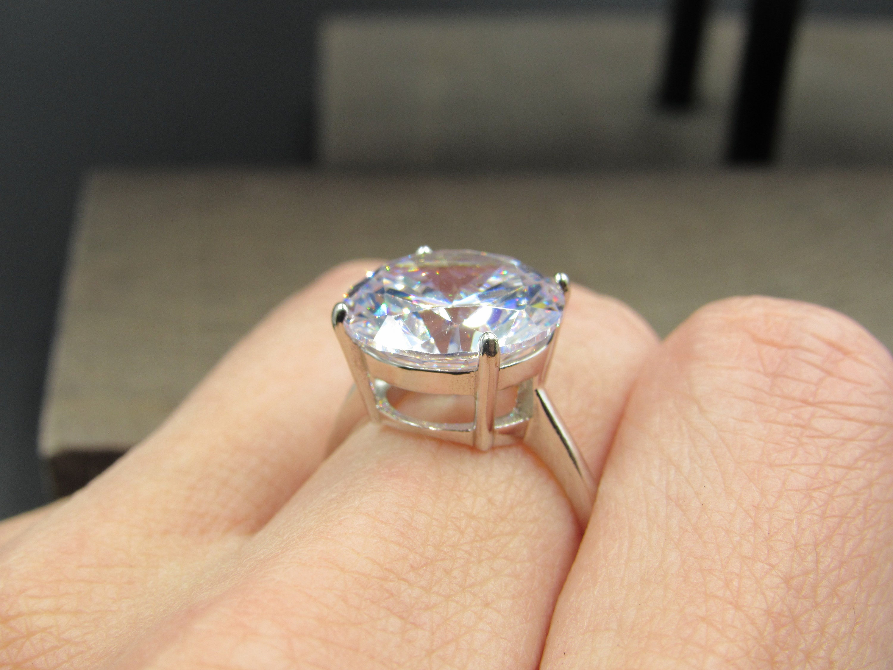 Size 9 Sterling Silver Large Round Cubic Zirconia Gem Band