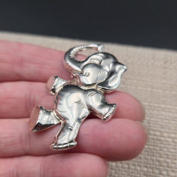 Sterling Silver Large Dancing Elephant Animal Pin… - image 3