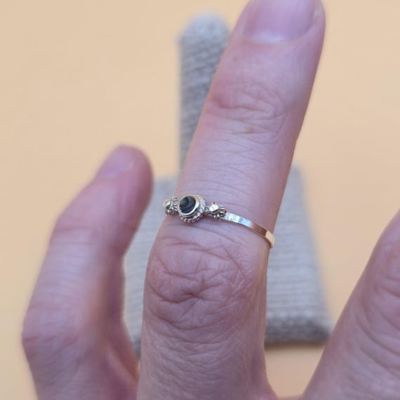 Size 6 Sterling Silver Tiny Abalone Shell Band Ri… - image 3
