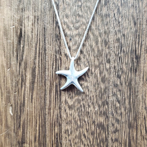 18 Inch Sterling Silver Simple Starfish Pendant Ne