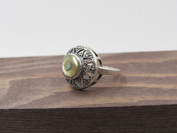 Size 4.75 Sterling Silver Rustic Shell Inlay Band… - image 2