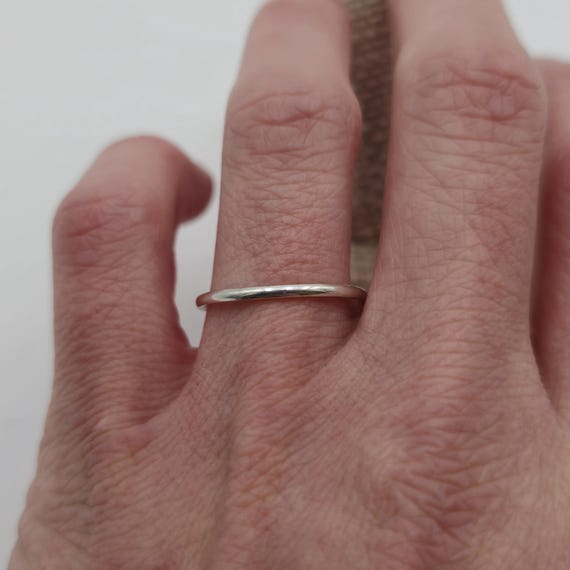 Size 8.75 Sterling Silver Thin Simple Ring A1760 - image 2