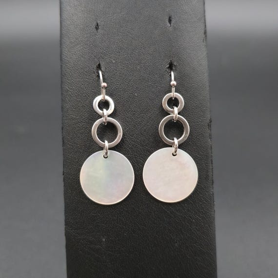 Silver Plated White Shell Disc Dangle Earrings A7… - image 1