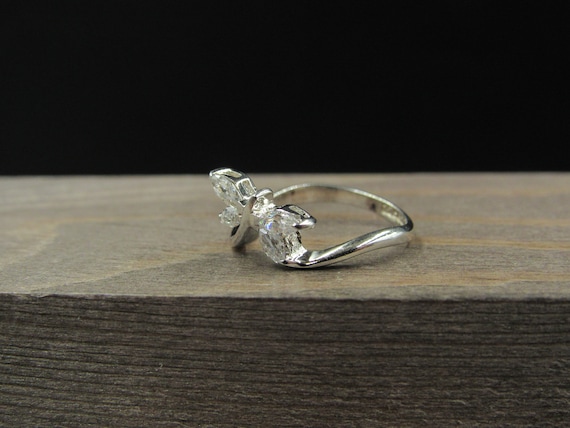 Size 5.25 Sterling Silver Cubic Zirconia Gem Butterfly Band Size 5.25 Sterling Silver Cubic Zirconia Gem Butterfly Band