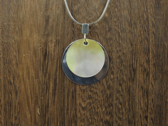 16" Sterling Silver Double Circle Shell Pendant N… - image 1