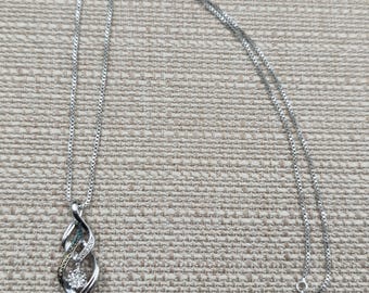 18 Inch Sterling Silver Small Diamonds Simple Pendant Necklace A6272