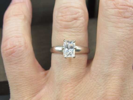 Size 8 Sterling Silver Rectangle Simple Cubic Zir… - image 4