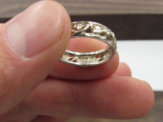 Size 6 Sterling Silver Rustic Floral Band Ring Vi… - image 4