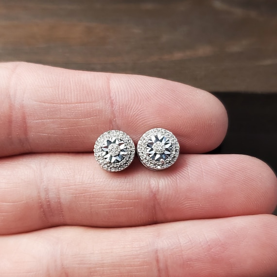 Diamond Chip Earring Gem