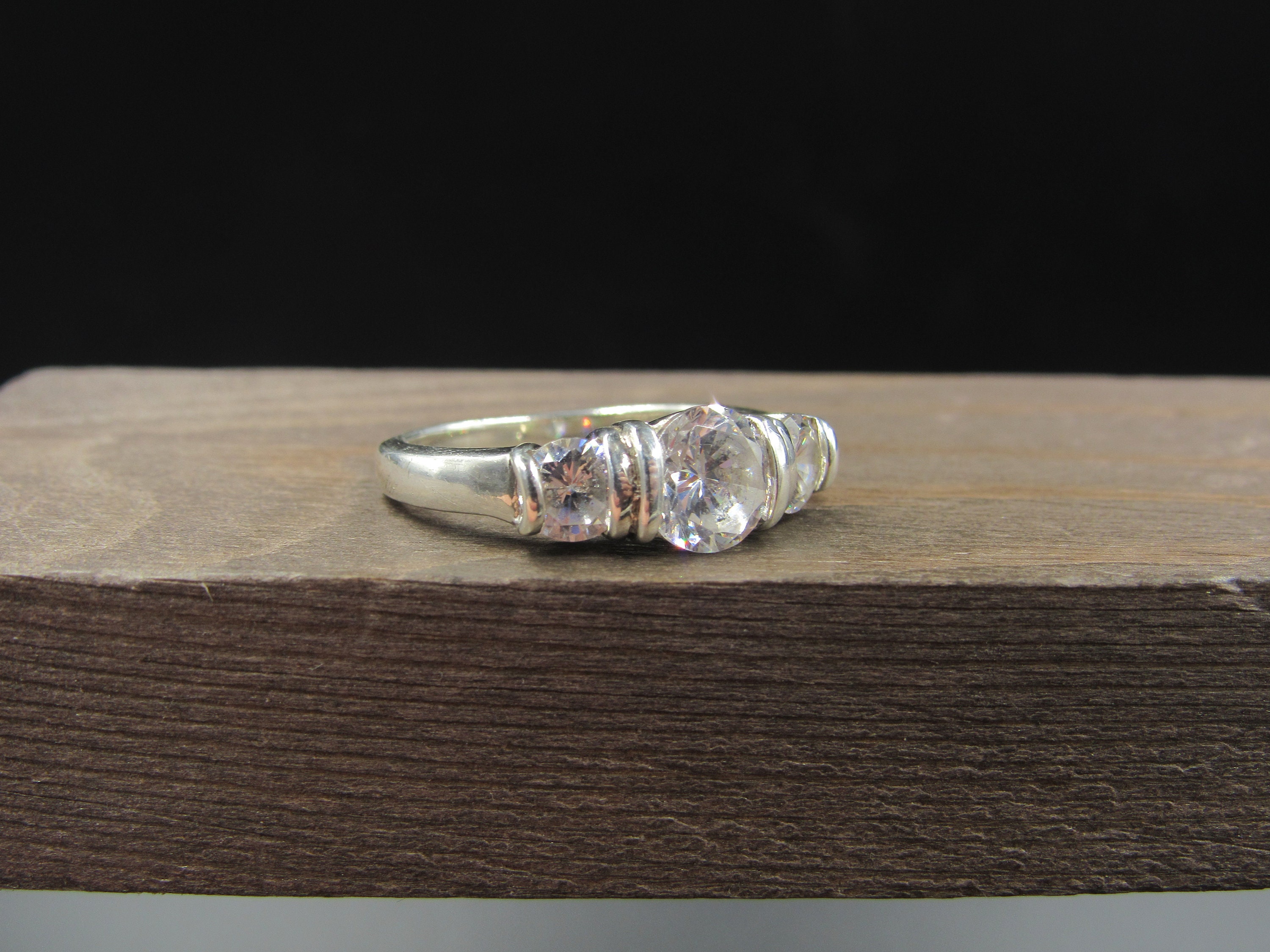 Size 8 Sterling Silver Triple Round Clear CZ Stone Band Ring