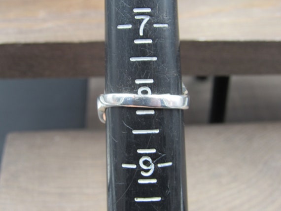 Size 8 Sterling Silver Original Pattern Wavy Band… - image 5