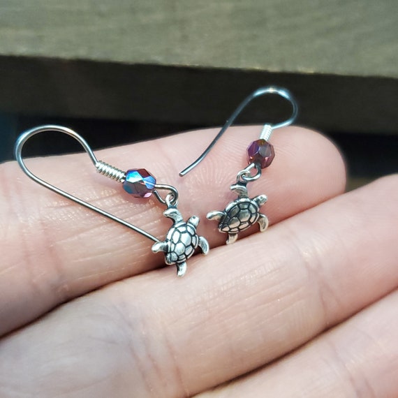 925 Sterling Silver Tiny Adorable Turtle Dangle E… - image 2