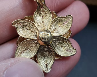 【STONEHENgE】Love Duet〜Silver Flower Necklace SA25B41T 16 Inch Sterling Silver Two Tone Beautiful Flower Pendant