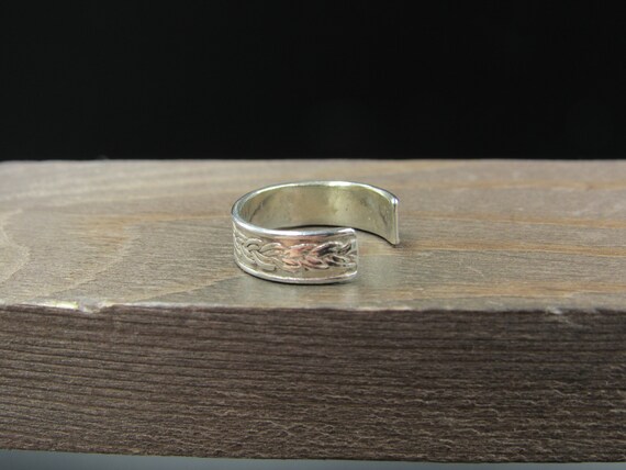 Size 4.5 Sterling Silver Knot Pattern Rustic Toe … - image 2