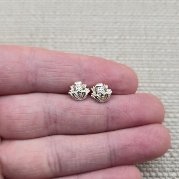 Sterling Silver Small Spotted Frog Stud Earrings … - image 1