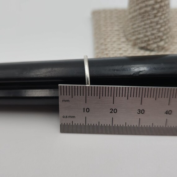 Size 8.75 Sterling Silver Thin Simple Ring A1760 - image 6