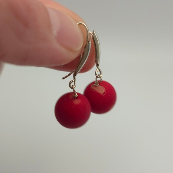925 Sterling Silver Sphere Red Shell Dangle Earri… - image 2