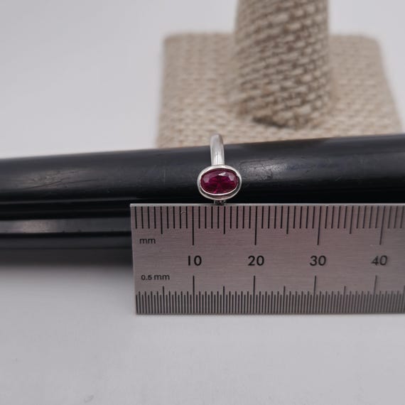 Size 8 Sterling Silver Oval Red Ruby Gemstone Rin… - image 8