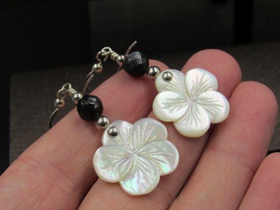 Sterling Silver Amazing Flower Shell Earrings Vin… - image 3