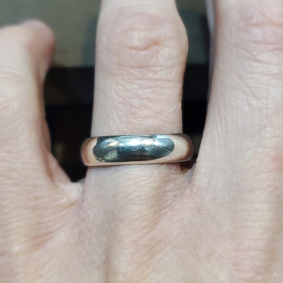 Size 8 925 Sterling Silver Heavy Solid Ring - image 1