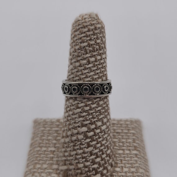Size 7 Sterling Silver Odd Pattern Solid Ring A19… - image 1