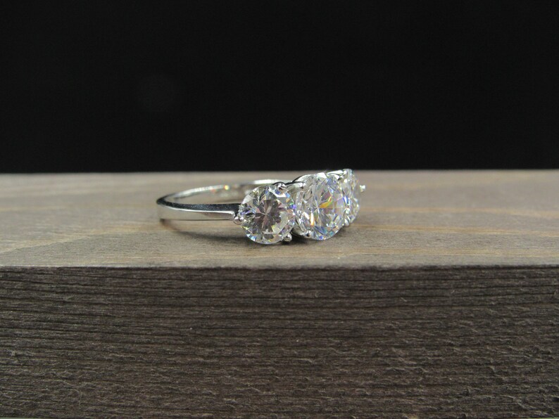 Size 7.25 10K Gold Triple Cubic Zirconia Gem Band Ring Vintage Estate Wedding Engagement Anniversary Gift Idea Beautiful Elegant Unique Cute