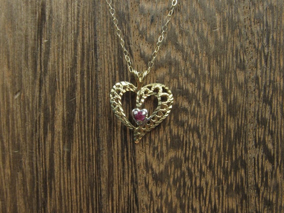 18" 10K 14k Gold Ornate Ruby Gem Heart Necklace V… - image 1