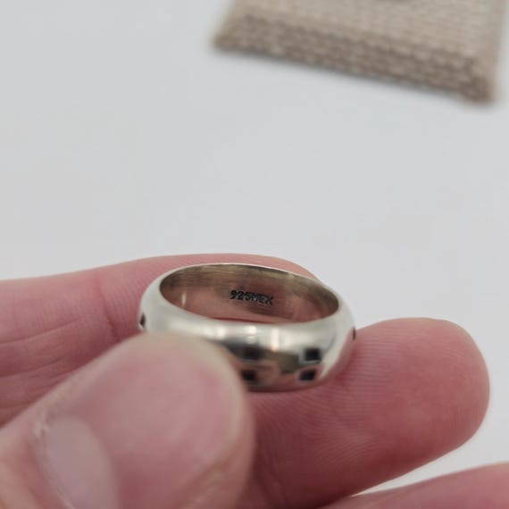 Size 7 Sterling Silver Odd Square Shape Pattern S… - image 4