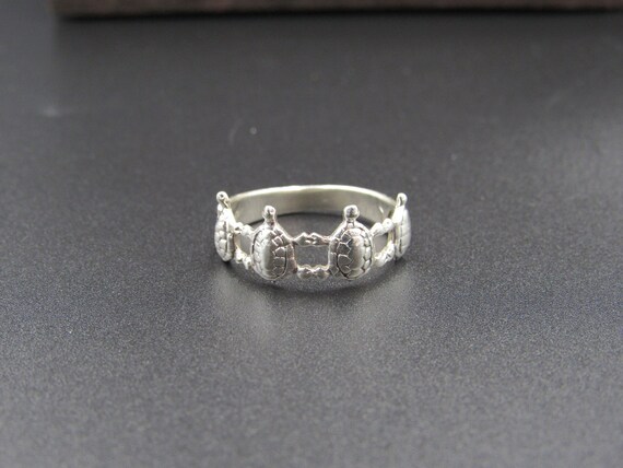 Size 7.5 Sterling Silver Multiple Turtle Band Rin… - image 1