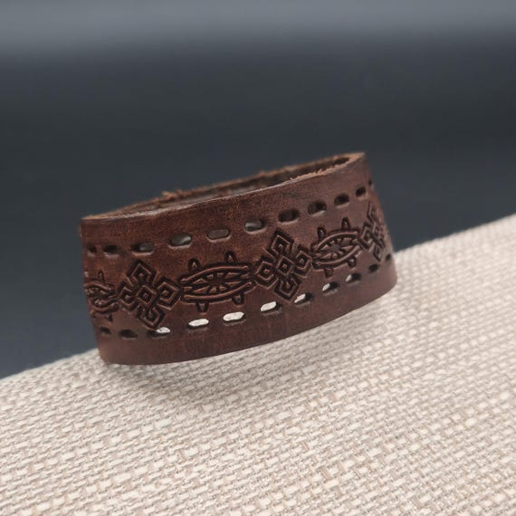 6.5 Inch 3 Button Adjustable Wide Pattern Leather… - image 2