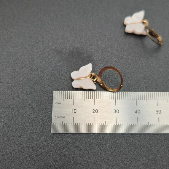 Copper Shell Butterfly Dangle Earrings A6409 - image 4