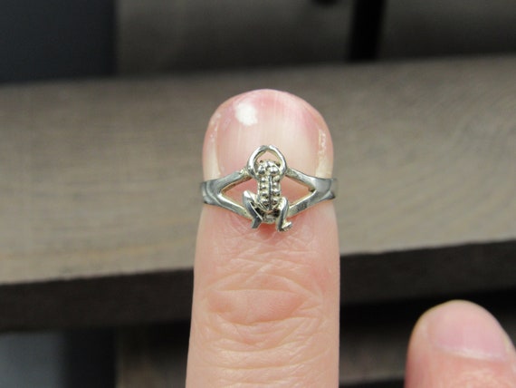 Size 2.5 Sterling Silver Small Dainty Rustic Frog… - image 2