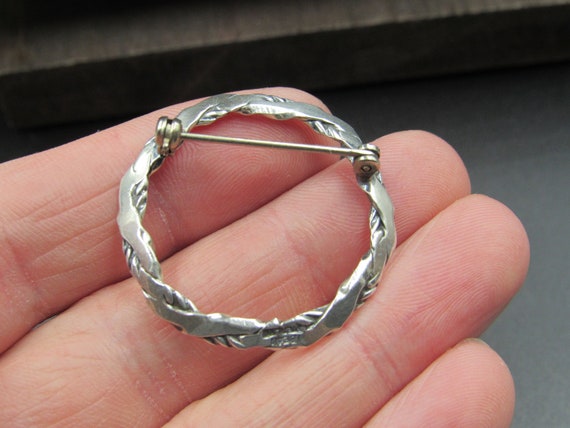 Sterling Silver Concave Circle Pattern Pin Brooch - image 5