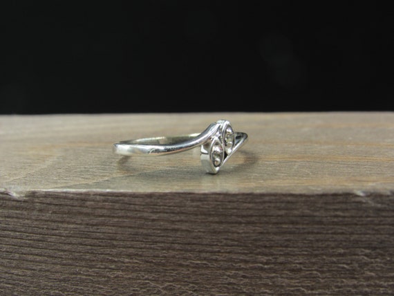 Size 5.75 Sterling Silver Dainty Double Clear Top… - image 2