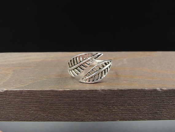 Size 9 Sterling Silver Leaf Nature Open Band Ring - image 1