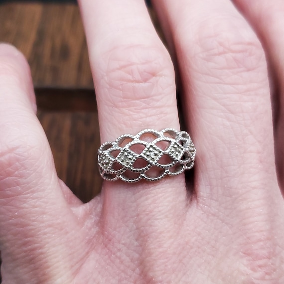 Size 7 925 Sterling Silver Three Small Diamond Chips Rustic Ring