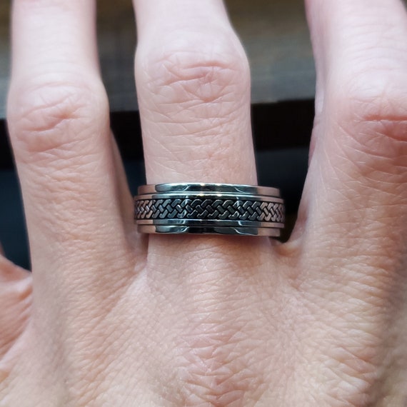 Size 12 Silver Tone Bight Celtic Pattern Spinner … - image 1