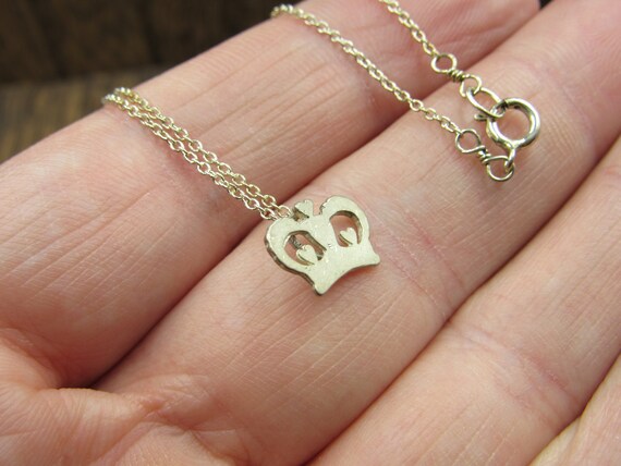 16" Sterling Silver Tiny Crown Rustic Pendant Nec… - image 3