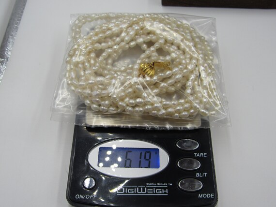 18" Multiple Strings Of Pearls Necklace Vintage C… - image 4