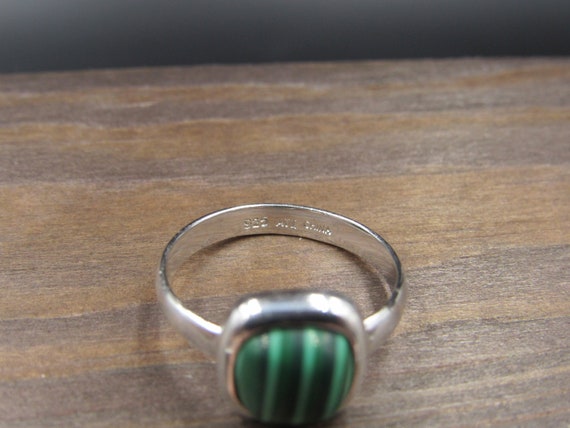 Size 7 Sterling Silver Simple Square Malachite St… - image 4