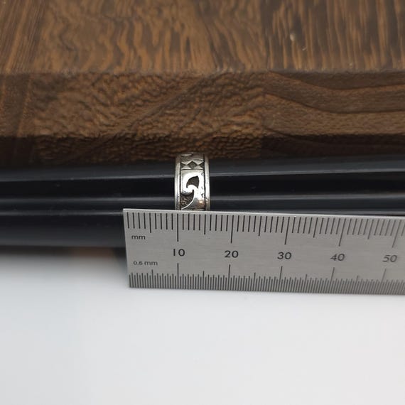 Size 8 Sterling Silver Unique Pattern Quality Rin… - image 5