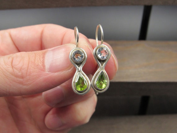 Sterling Silver Tarnished Peridot And Blue Topaz … - image 1
