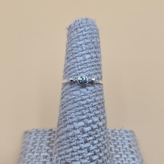 Size 6 Sterling Silver Tiny Abalone Shell Band Ri… - image 1