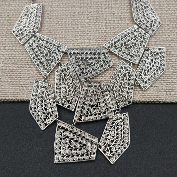 18+3 Inch Geometric Openwork Statement Necklace B… - image 3